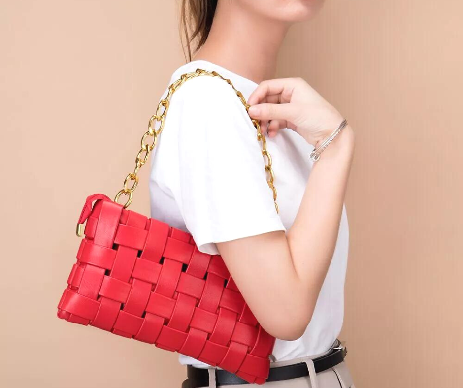 How to Choose the Finest Branded Handbags Online?
